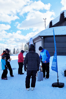 28.2. Riihivuoressa makkaratarjoilua